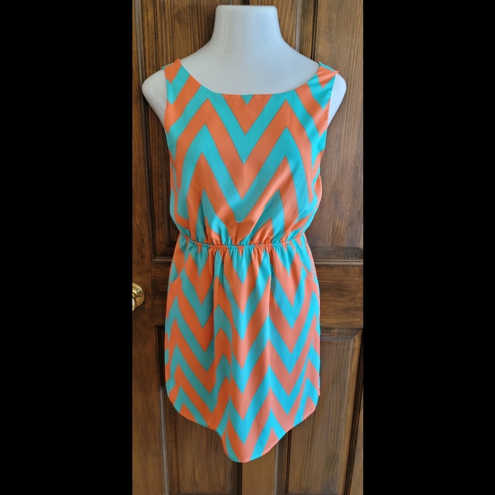 Yetts Seafoam Green and Orange Chevron Dress with Pockets Sz M